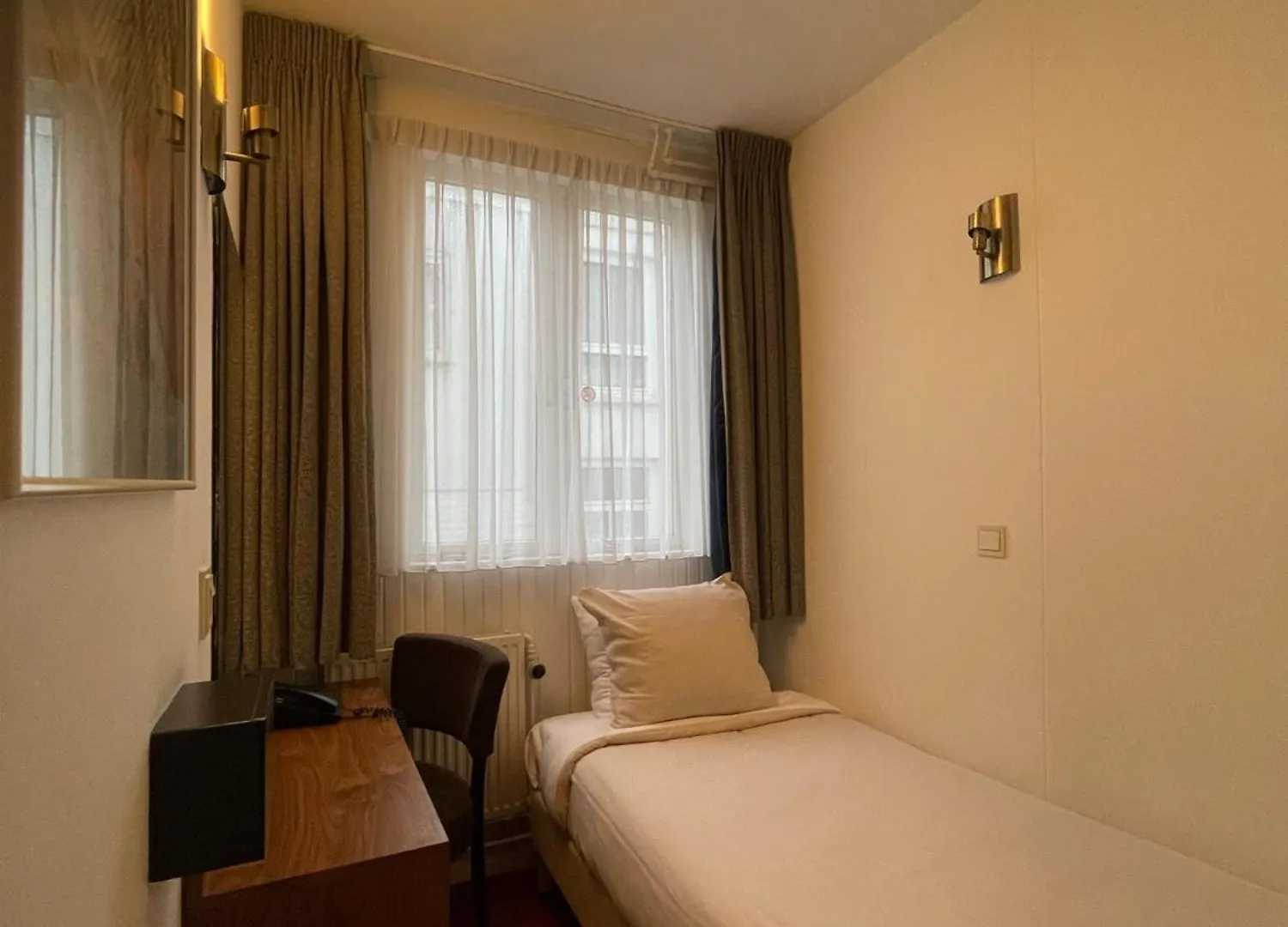 **  Amsterdam Wiechmann Hotel Hollanda