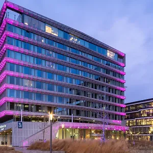 Hotel Moxy Houthavens, Amsterdam